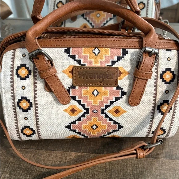 Wrangler Tan & Cream Southwestern Mini Crossbody - Picture 1 of 5